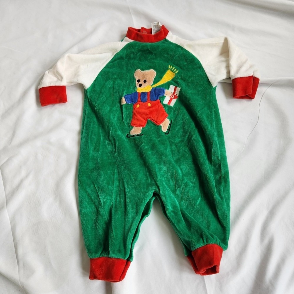 90s Christmas‎ Sleeper